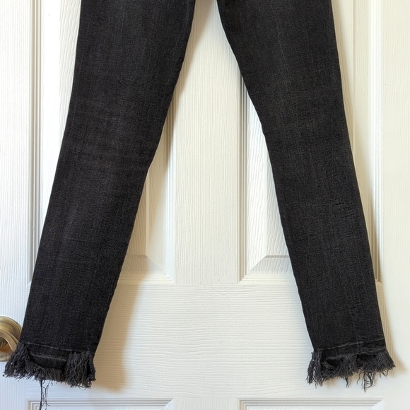 Zara Trafaluc Denimwear Classic Mid Rise Distressed Raw Hem Skinny Jeans Black 4 - Picture 6 of 14